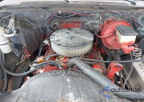 1985 Chevrolet C10 z USA, uszkodzony, nr VIN 1GCEC14H9FJ112284